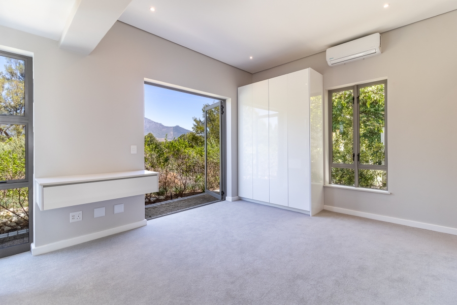 4 Bedroom Property for Sale in Pearl Valley at Val de Vie Western Cape